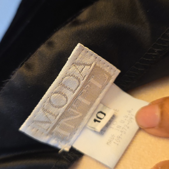 Vintage  Black Velvet Party Dress Moda International Size 10 - Picture 9 of 9